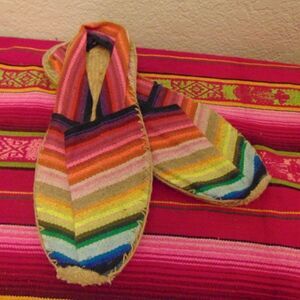 EUC ESPADRILLE Rainbow Colored Fabric & Rope Natural Hippie Boho France Size 10